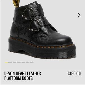 Dr. Martens Size 6 *BRAND NEW*